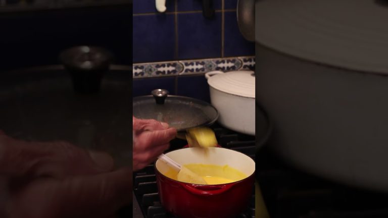 AU MENU AUJOURD’HUI : MON SANDWICH CHEESESTEAK !  #food #cuisine #cooking #frenchchef #recipe