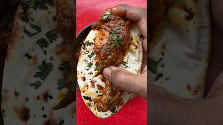 Bazaru Tarike Se Gharelu Murgi🍗: Recipe in Description #shorts #youtubeshorts #chickencurry