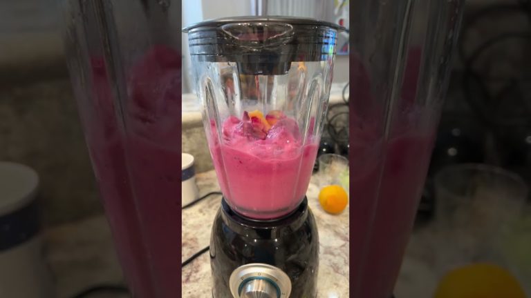 Would you drink this smoothie bowl? #smoothie #healthy