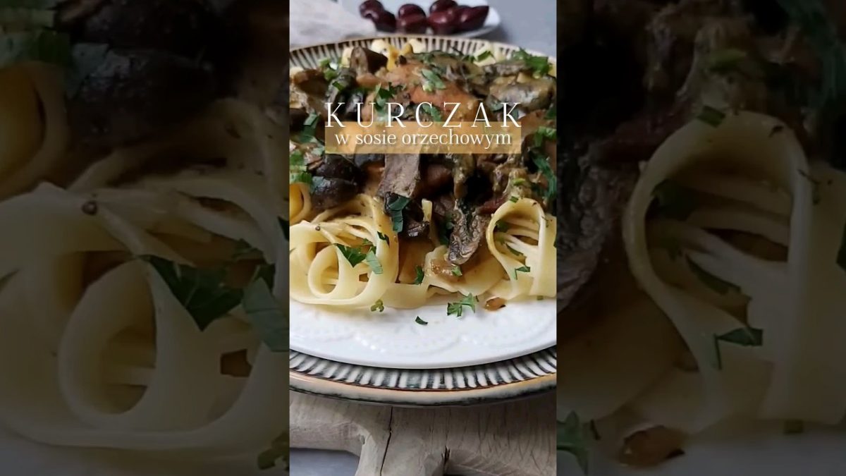 Nie masz pomysłu na obiad? Zrób kurczaka w sosie orzechowym! Przepis w opisie👉 kliknij w 3 kropki