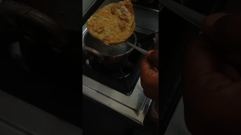 🍳🥪egg omlet with bread roast #egg omlet#ghee bread roast #evening snack#1minute recipe #non veg