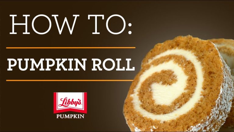 Pumpkin Roll Recipe – How to Make a Pumpkin Roll