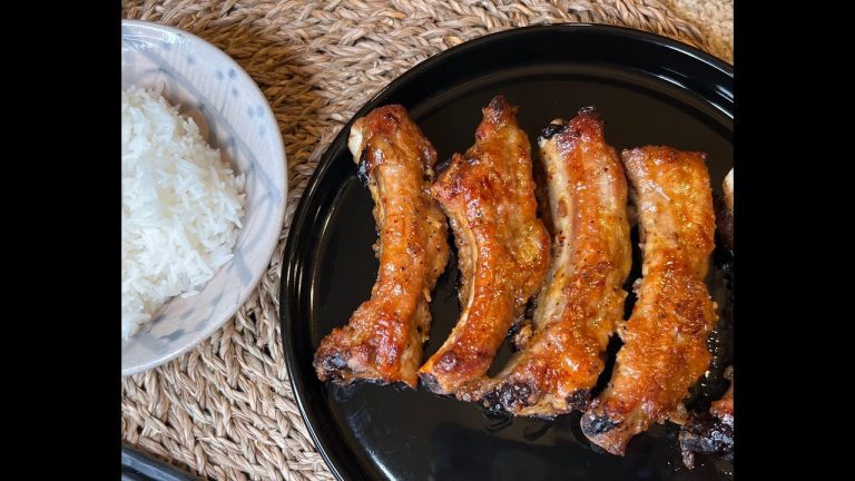 Vietnamese Grilled Pork Ribs (Sườn Que Nướng)