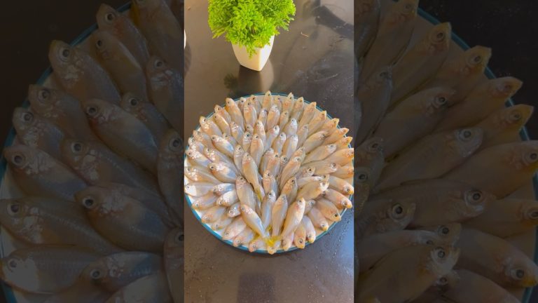 Traditional Village style small fish curry🐟 #shortsfeed#shorts #fish #fishcurry #live #fishcutting