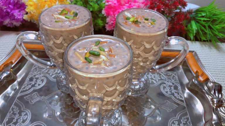 How To Make Banana Chia Seed Smoothie  Banana Chia Seed Smoothie For Weight Loss By khalijis kitchen