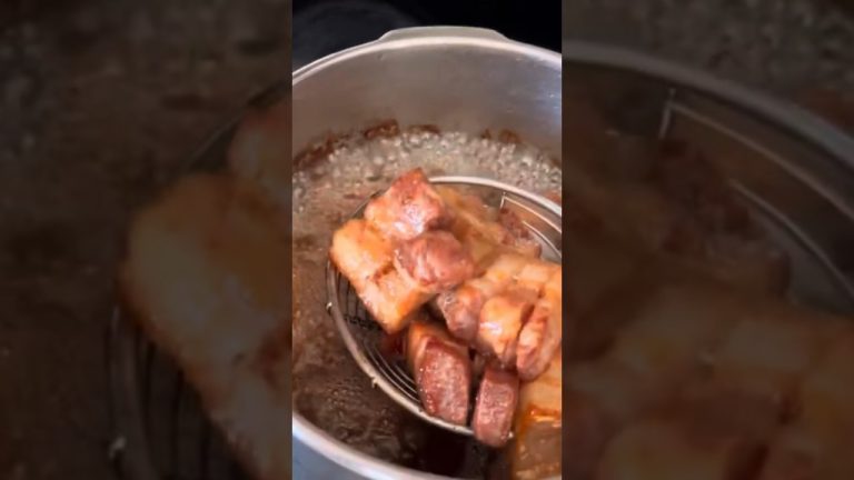 #shortsviral #chicharrones #de #cerdo #fritos #suavecito