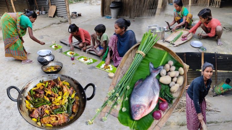 How Santali TRIBAL MOTHER cooking RUPCHAND fish recipe with PIYAJKOLI for her children at noon
