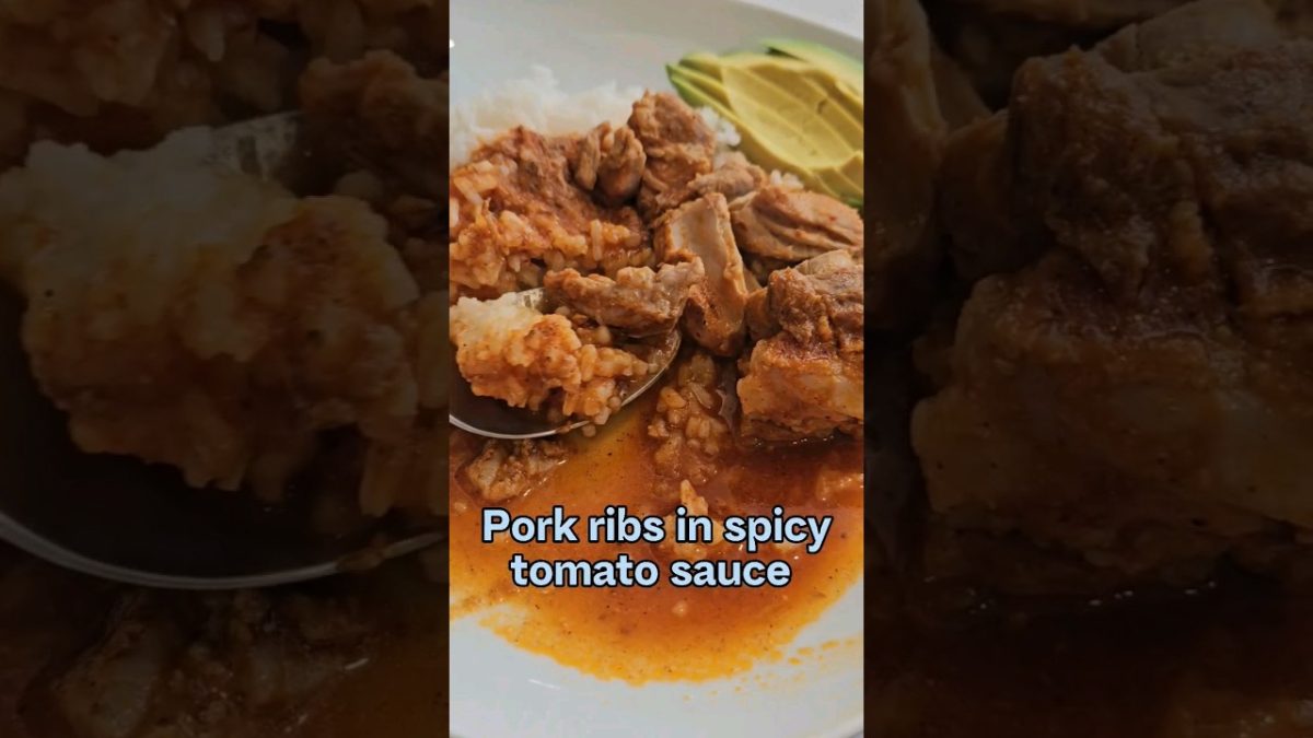 Pork ribs in spicy tomato sauce #dinnerideas #porkrecipe #whiterice #spicyfood #mexicanfood
