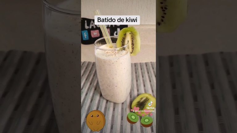 Batido de kiwi 🥝 con plátano 🍌 y avena delicioso y nutritivo #batido #licuado #desayunosaludable
