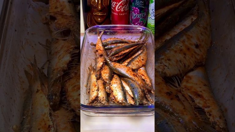 Quick And Easy ✨ #shortvideo #asmr #eating #satisfying #fish #fishfry #cooking #eating #recipe #wow