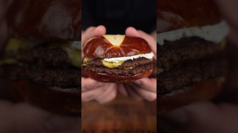 Would you try this Jalapeno Popper Smash Burger?! #shorts