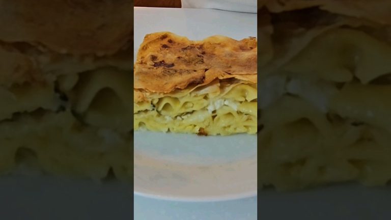 En kolay Su böreği #shorts #figenararat