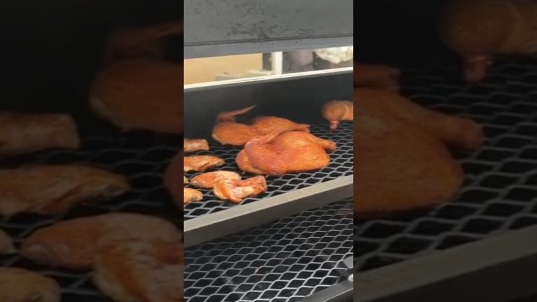 Do You Spritz Your Chicken??? If So What With??? #bbq #chicken #barbecue