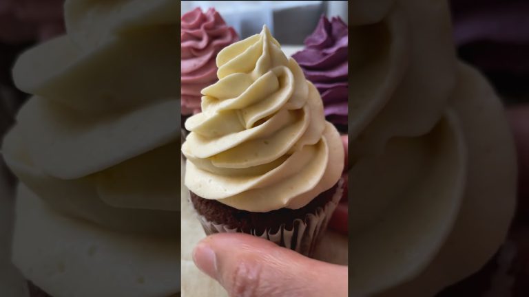 Freeze Dried Fruit Whipped Cream #Shorts