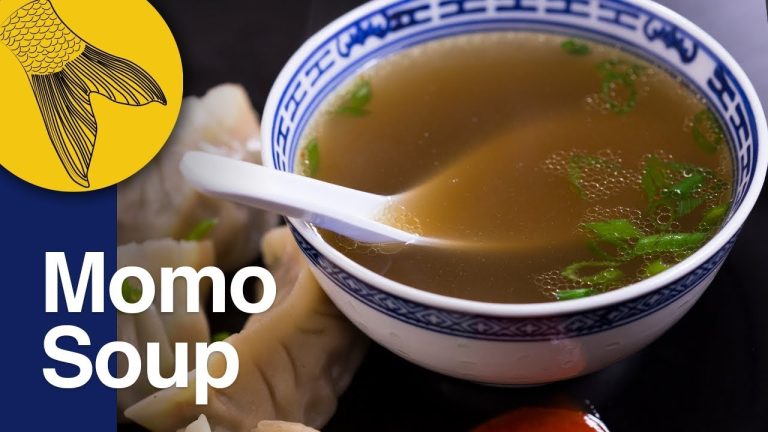 Momo Soup Recipe | Clear Soup for Momo | Clear Pork Stock or Broth | Kolkata Street Food
