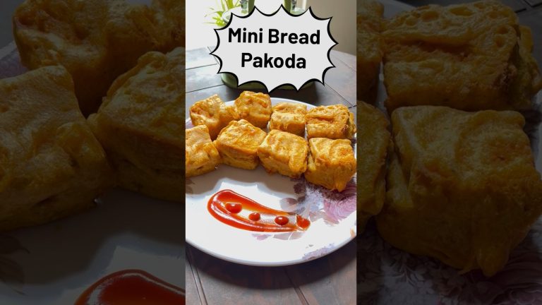 मिनी ब्रेड पकोडा । Ek Minute me kaise banaye Mini Bread Pakoda recipe 😋| #shorts #breadpakoda