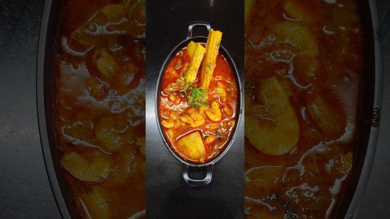 Easiest recipe of prawn curry🍤गावरान भाज्या वापरुन कोळंबीचा रस्सा🍤kolambi rassa#seafood#viral#shorts