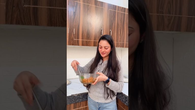 Sirf 10min mein Dominos vali Garlic Bread😱 #shorts #ytshorts #trending #viral #garlicbread #paneer