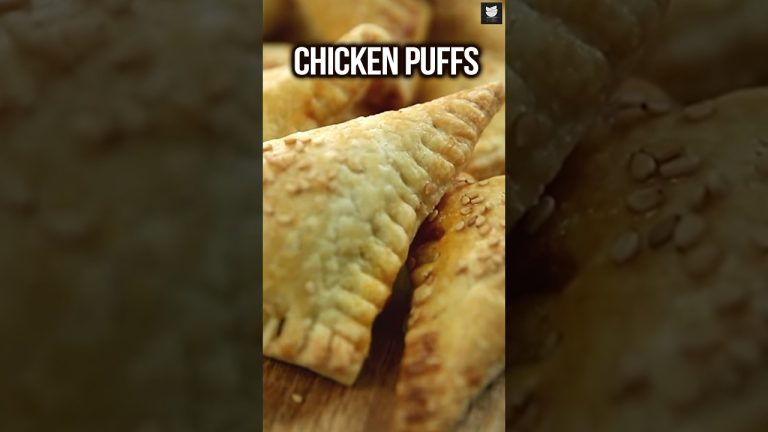 Chicken Puffs | Chicken Pattice Recipe | Chicken Puffs Pastry Indian Style | Chicken Recipe | Varun