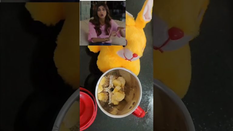Shilpa Shetty's Favourite smoothie recipe #shorts #youtubeshorts #tranding #trandingshorts #recipe