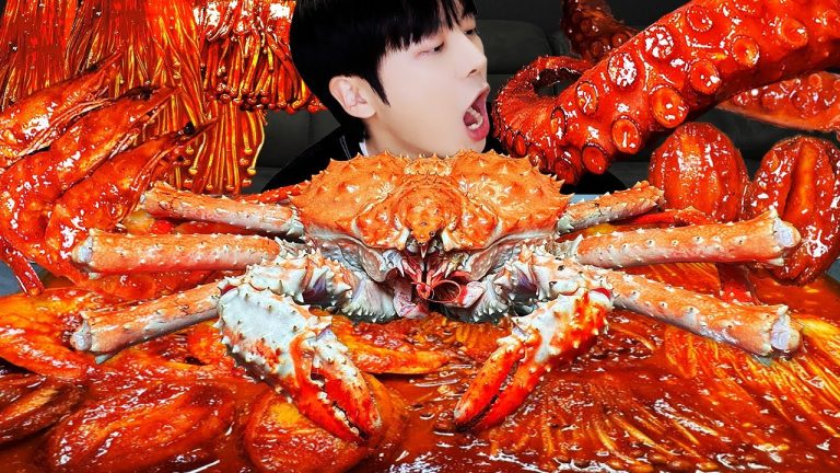 ASMR MUKBANG | 직접 만든 해물찜 대왕 킹크랩 문어 팽이 버섯 먹방 & 레시피  KING CRAB, OCTOPUS, SEAFOOD