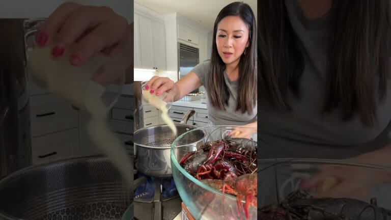 How to cook a Crawfish Boil! | MyHealthyDish