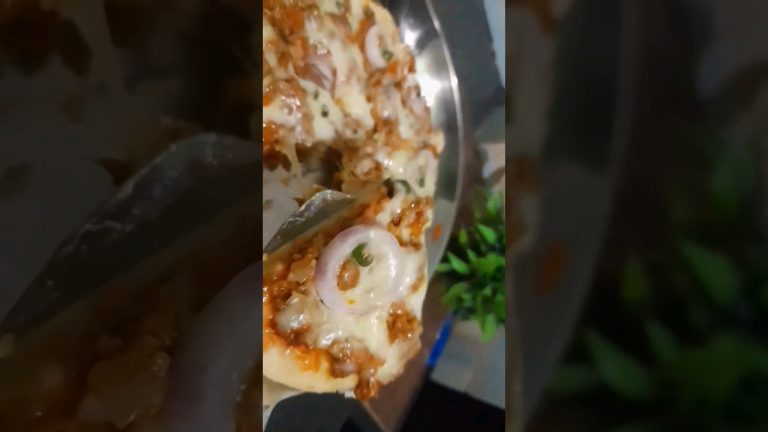 #beefpizza #beef #pizza #pizzalover #pizzahut #mahmudaurme #viral #shorts #video
