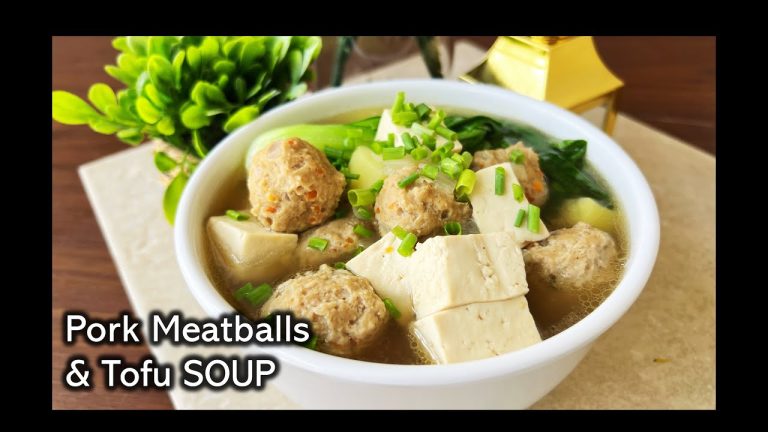 Whip Up A Delicious Pork And Tofu Soup In Minutes! | Easy Recipe For Pork Meatballs And Tofu Soup