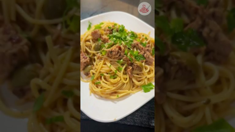 Yummy Tuna Spaghetti with Sundried Tomato and Pesto  #tunapasta #tunapestopasta #foodieavenue
