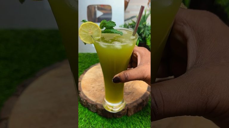 Homemade sugarcane juice 😍😍❤️❤️… #shorts #sugarcanejuice #shortvideo #viral #kalpanaskitchen