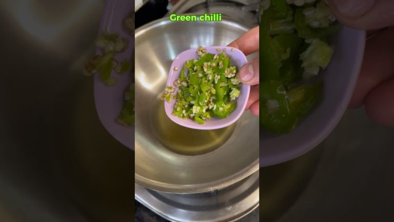 Green Pasta Recipe ❤️ Give it a try यसरि बनाएर खानुस 😋#shorts #cooking