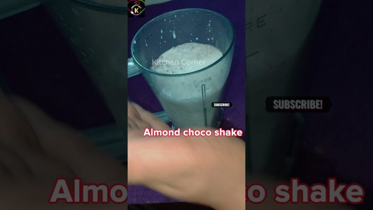 Indulgent Almond Chocolate Milkshake! 🍦🍫 #shorts #ytshorts #chocolatedrink #viral #recipe