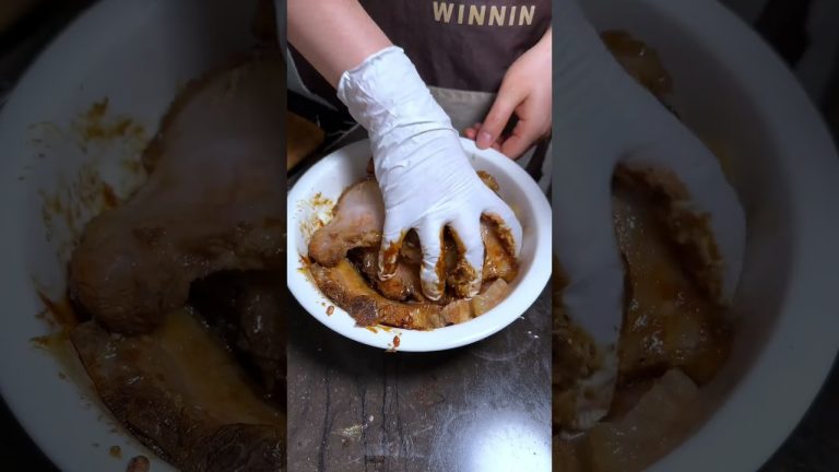 #梅菜扣肉 #廣東美食 #家常菜 #傳統美食 繫屋企整梅菜扣肉 點先好食呢？試試呢個做法啦 既簡單又傳統 味道非常好