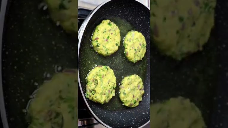 शाम के नाश्ते में झटपट बना लीजिए कच्चे आलू का स्नैक्स | Snacks Recipe | Nasta Recipe | #short