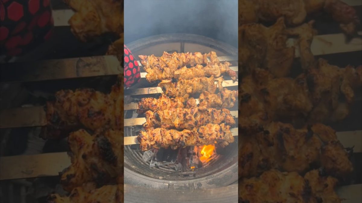 Chicken Souvlaki Gyros #food #bbq #kamadojoe #grill #souvlaki #greek