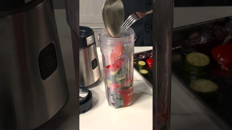 🔥😎 PASTA ZERO STRESS EPISODIO 6: SPAGHETTONI con CREMA di VERDURE e FETA🍝 #Shorts