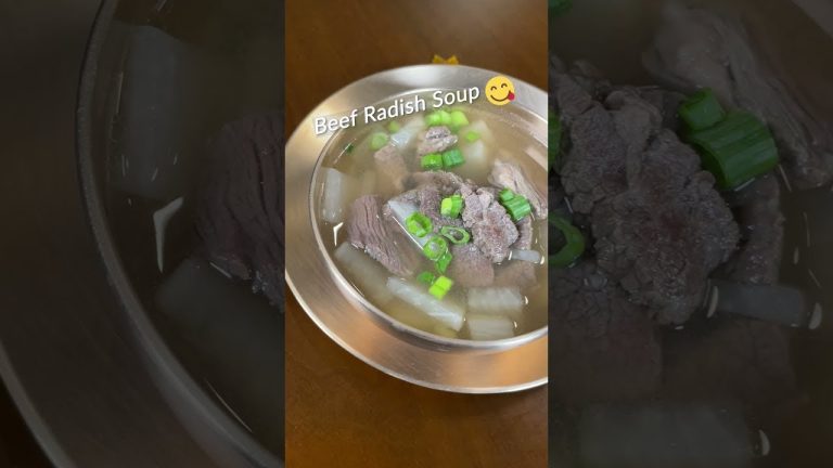 Here's A Delicious And Easy Korean Beef Radish Soup Recipe! |소고기무국 #shorts