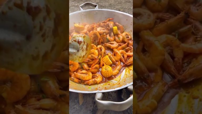 #buttered #food #foodie #foodlover #foodshorts #foodblogger #foodstagram #shrimp #shrimps