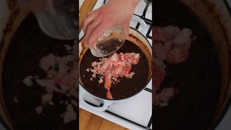 My SECRET INGREDIENT for an INSANE Ragu!! #shorts