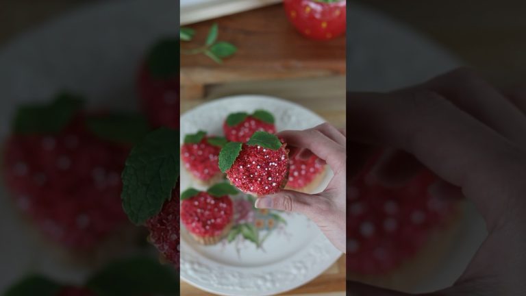Strawberry Cupcakes! 🍓 #dessert