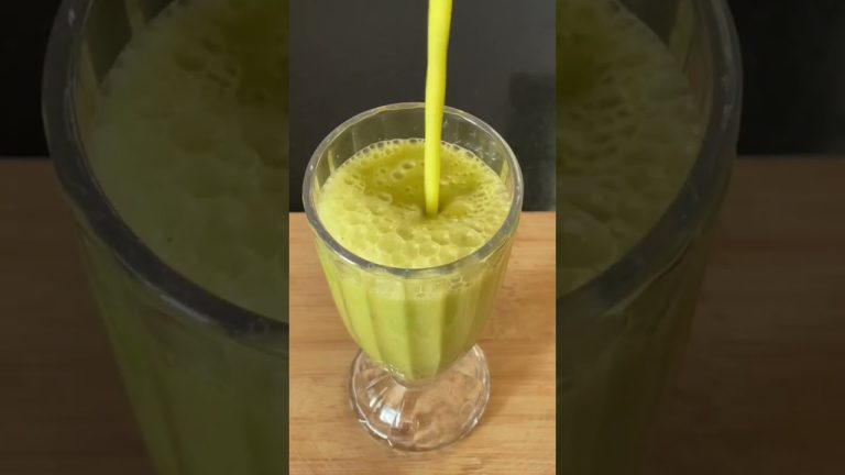 Cucumber Pineapple Smoothie @Curry4U