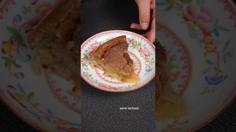 Mixez des flocons d’avoine avec de l’eau pour réaliser ce délicieux gâteau sans gluten ! 🤩