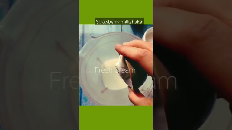 strawberry milkshake #ytshorts #shortsvideo