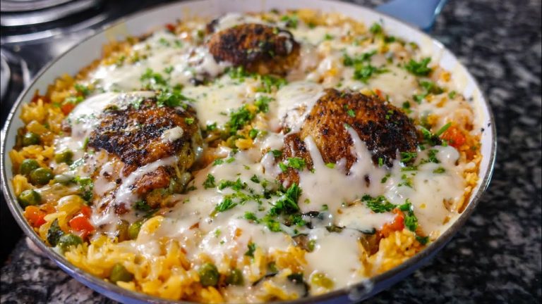 One Pan Cheesy Chicken and Rice Recipe