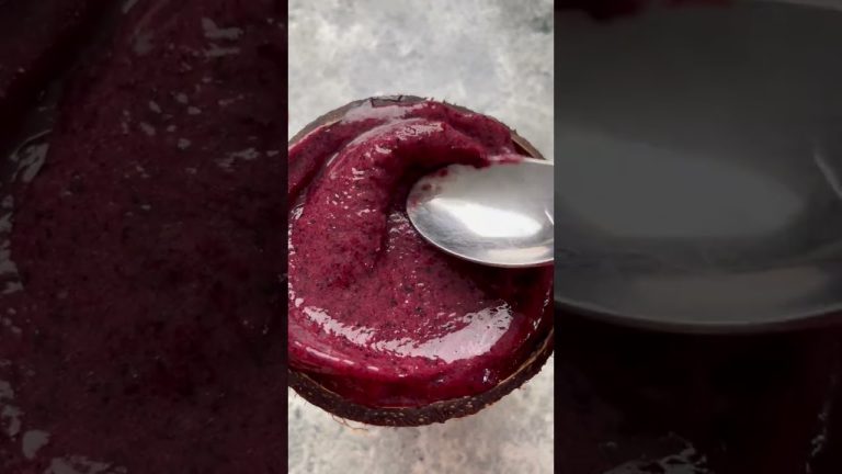 Blueberry & Dragon fruit Smoothie #shorts