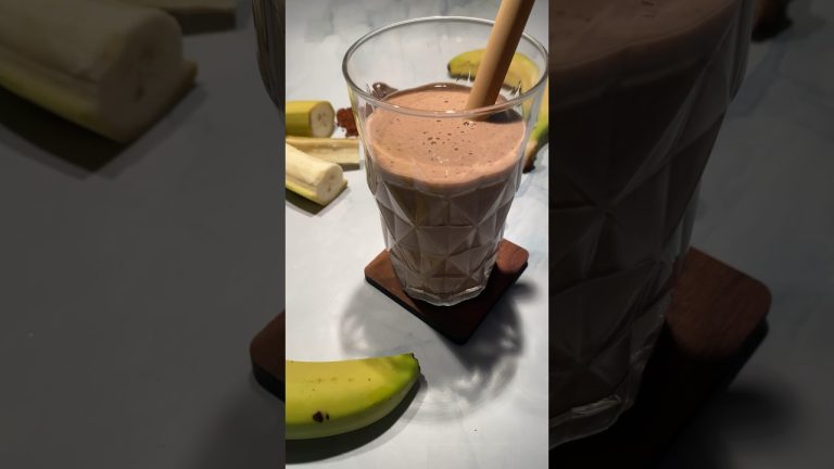 Healthy CHOCOLATE SHAKE #shorts #healthy #protein #easyrecipe