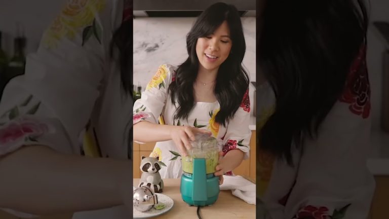 Creamy Healthy PASTA Recipe with a Surprise Ingredient! 🤐 | HONEYSUCKLE