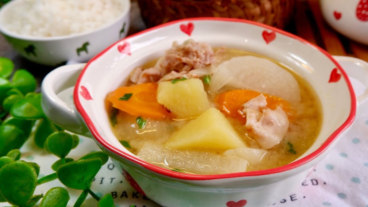 Is Tonjiru Better than Chinese ABC Soup? 豚汁 – 日式ABC汤 Japanese Potato Carrot Pork Miso Soup Recipe