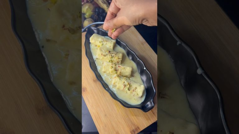 ब्रेड रोल बनाने की इससे आसान तरीक़ा कैसा लगा?#shorts #viral #trading