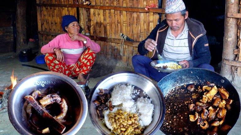 pork fry curry and rice || family in the jungle || @junglefamilycooking